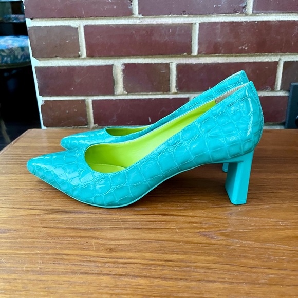 Vince Camuto Patent Leather Teal Heels—worn 1 time only! - Picture 9 of 16